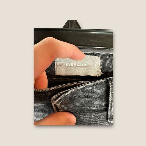Everlane The Curvy Cheeky Straight Jean Washed Black Size 28 Crop - Picture 7 of 8